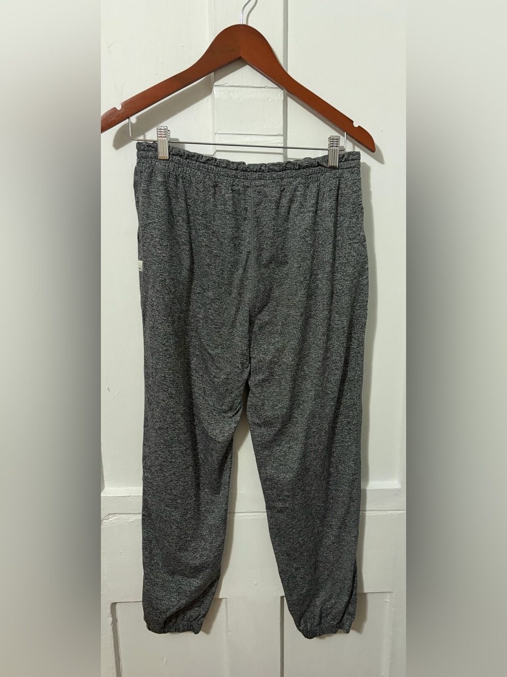 VUORI Performance Jogger Heather
Gray - Picture 4 of 5